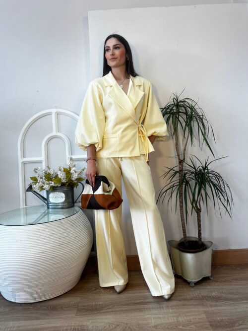 Conjunto Alba amarillo
