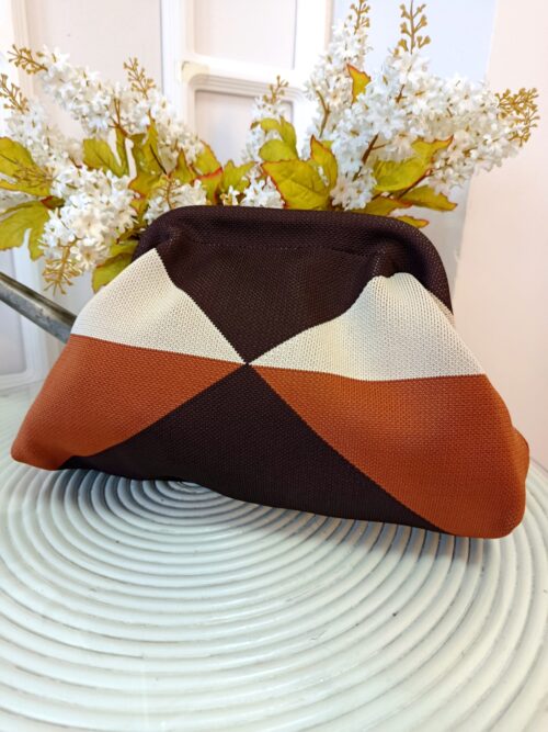Bolso Clutch de Punto Tricolor