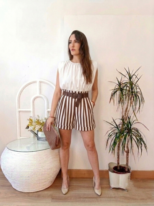 Short Rayas Marrón